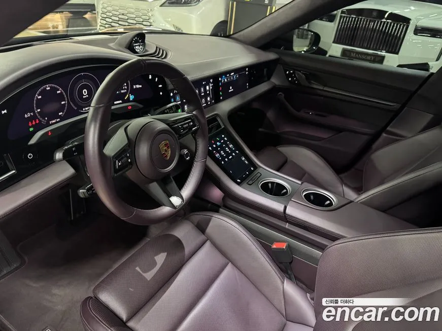 Porsche Taycan 2021 из KR, фото 7