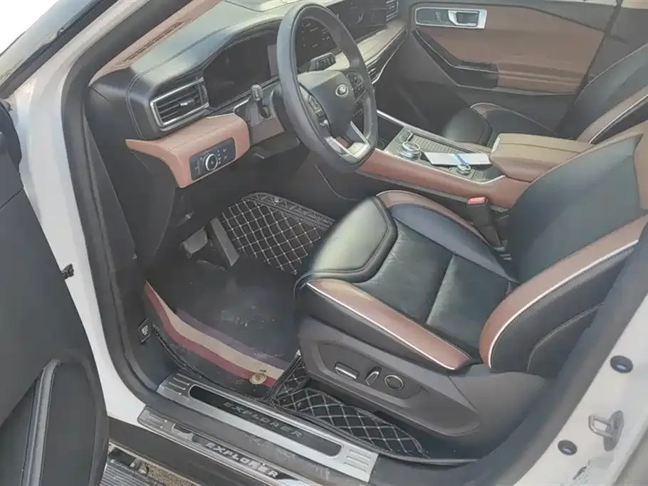 Ford Explorer 2023 из CN, фото 9