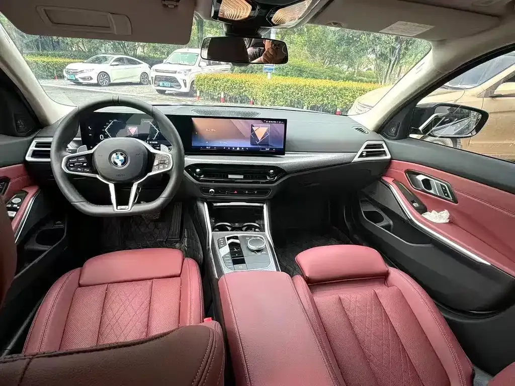 BMW 3 Series 2025 из CN, фото 4