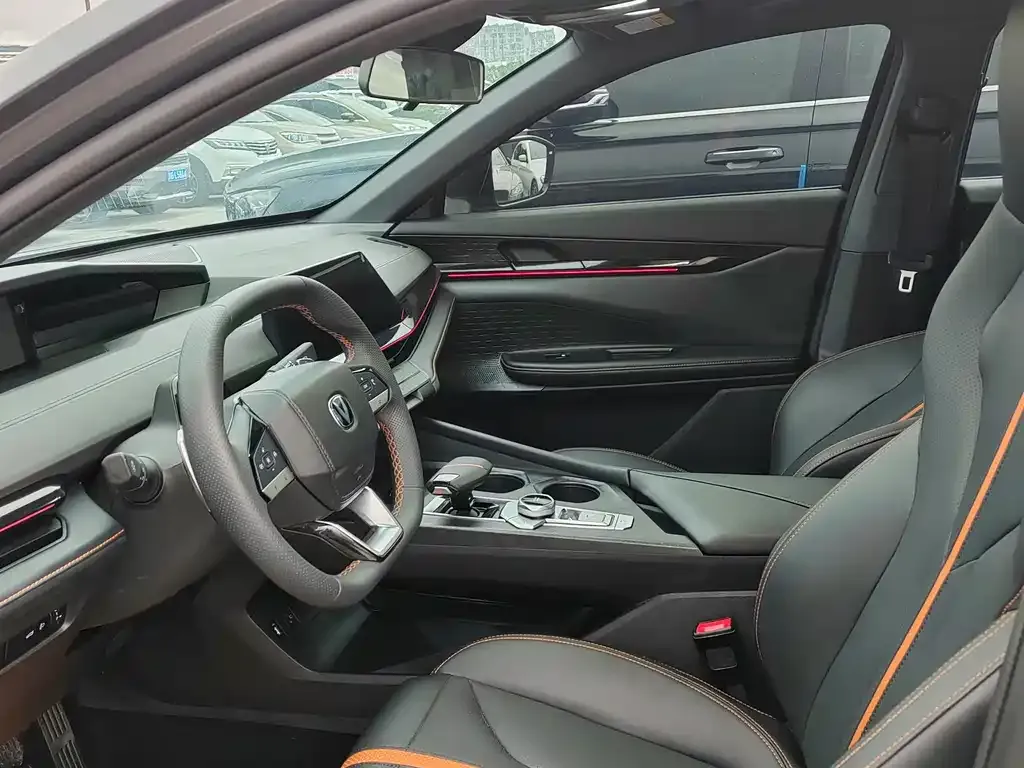 Changan UNI-V 2025 из CN, фото 9