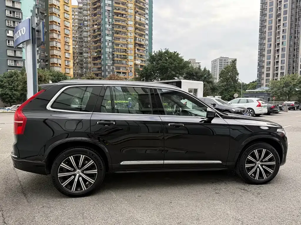 Volvo XC90 2023 из CN, фото 8