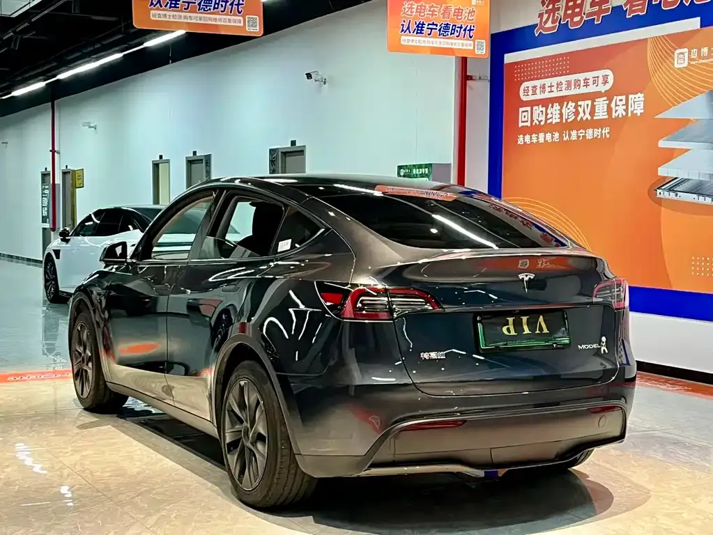 Tesla Model Y 2024 из CN, фото 7
