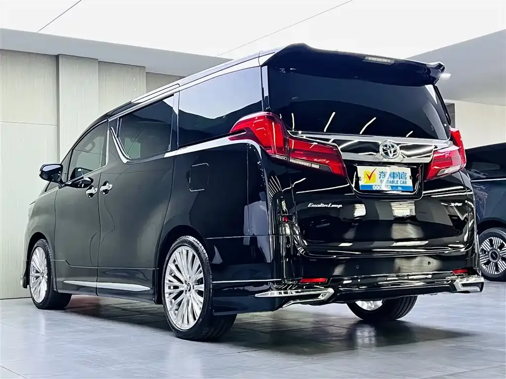 Toyota Alphard 2021 из CN, фото 6