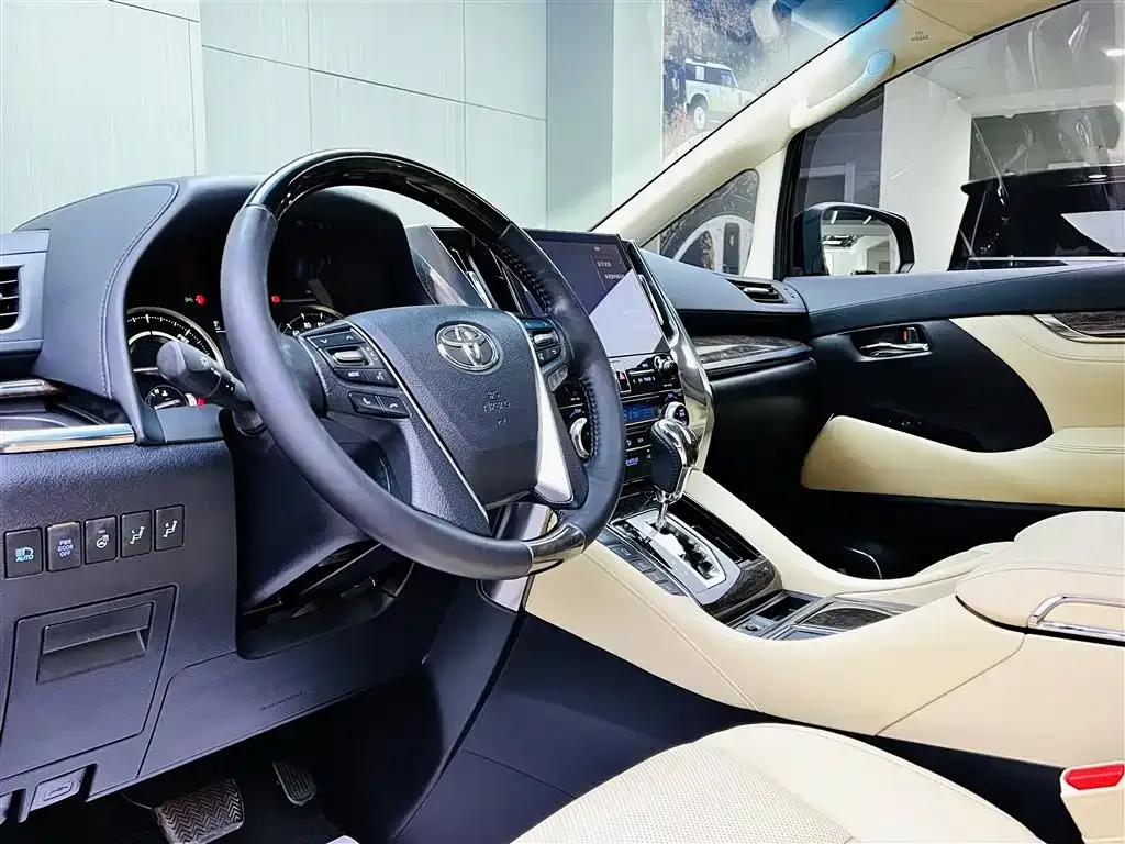 Toyota Alphard 2021 из CN, фото 8