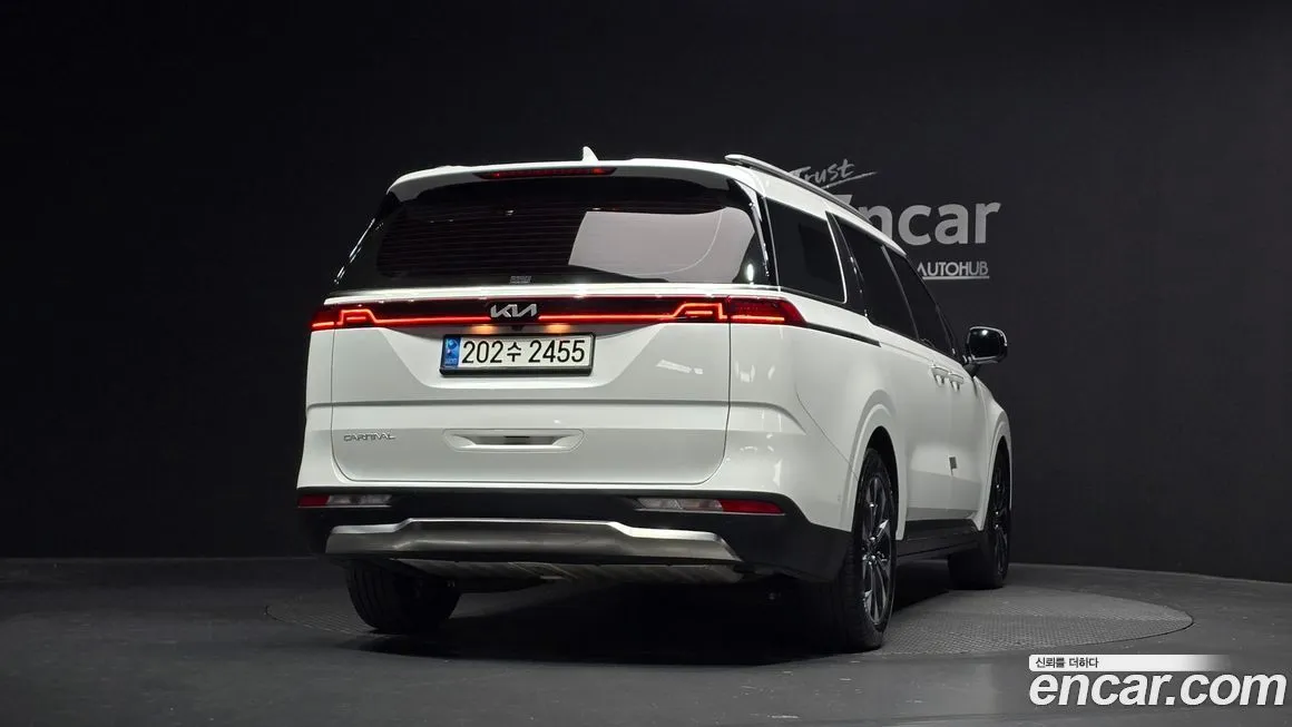 Kia Carnival — фото 4