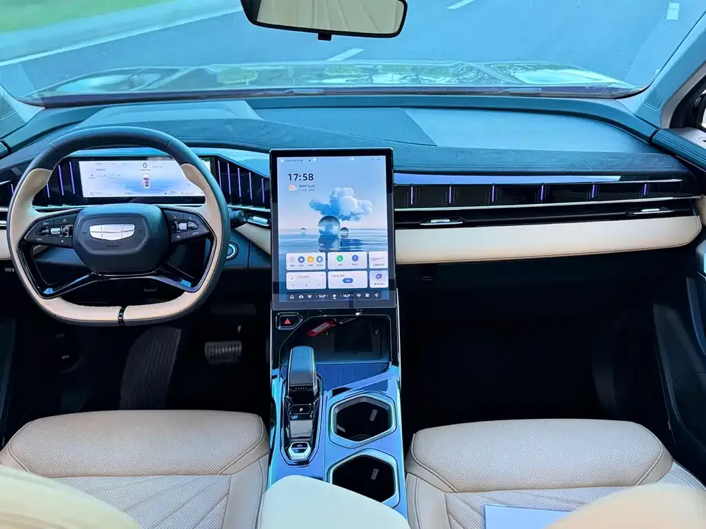 Geely Boyue L 2024 из CN, фото 10