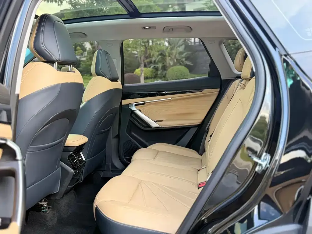 Geely Boyue L 2024 из CN, фото 9