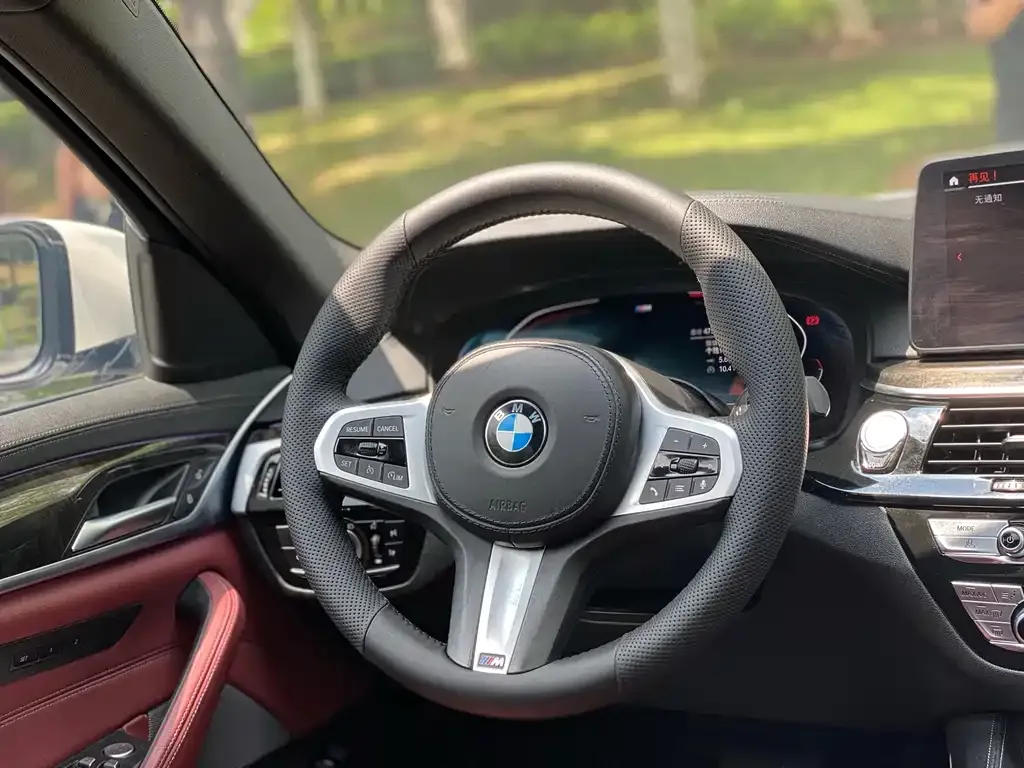 BMW 5 Series — фото 10