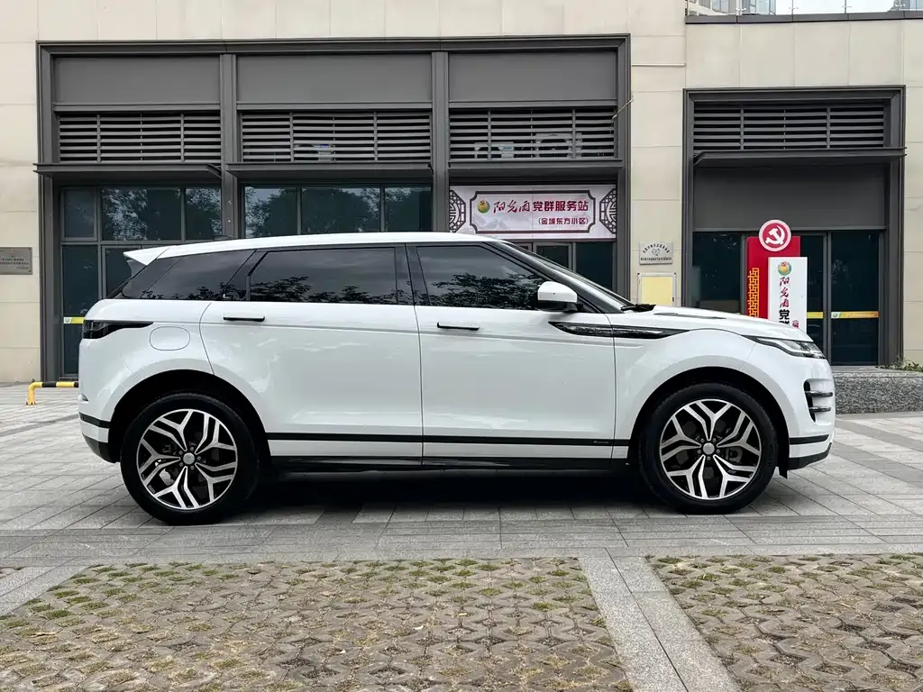 Land Rover Evoque — фото 4