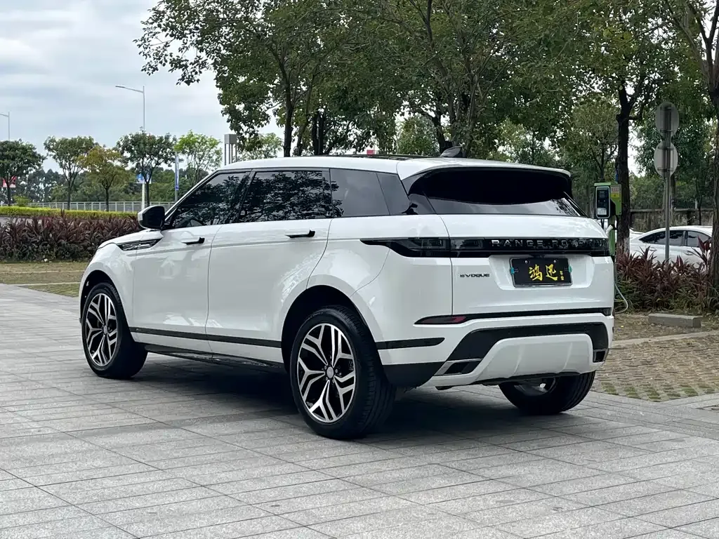 Land Rover Evoque — фото 7