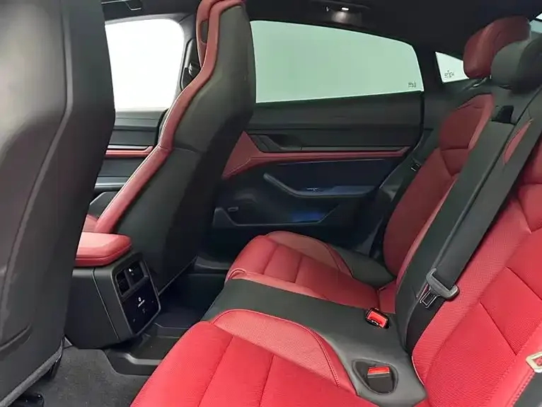 Porsche Taycan 2024 из CN, фото 9