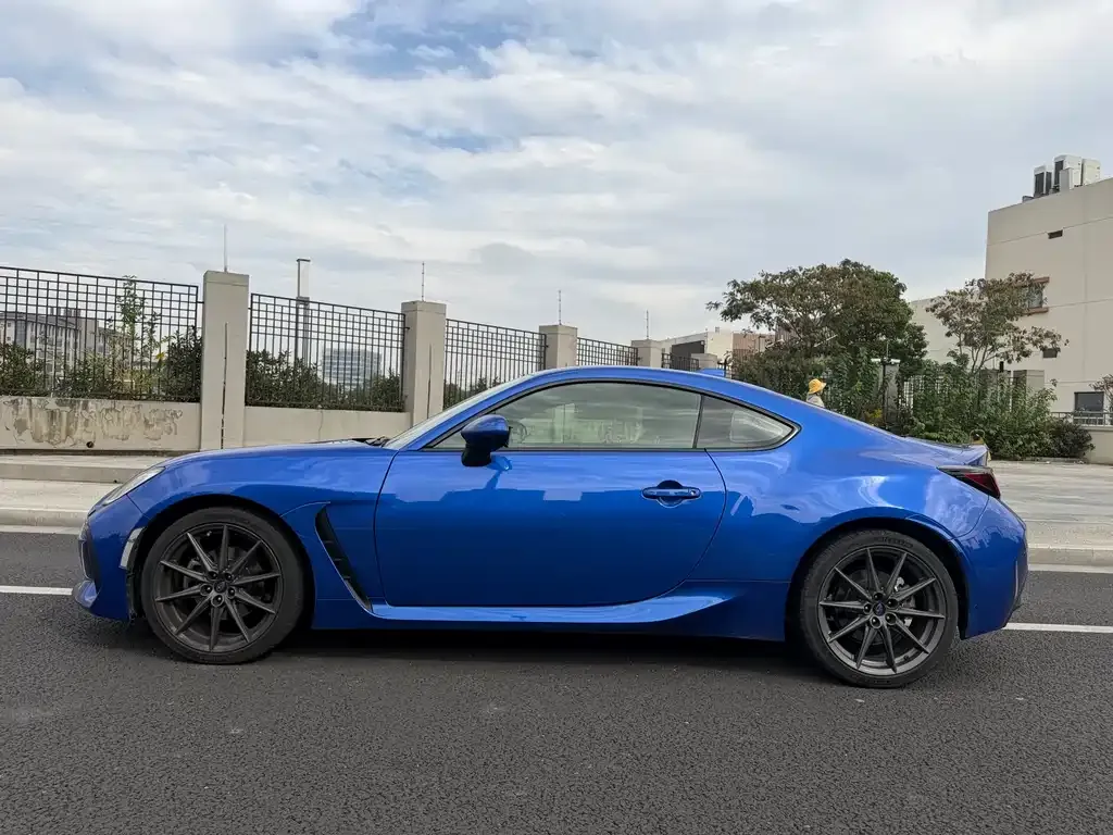 Subaru BRZ 2022 из CN, фото 3