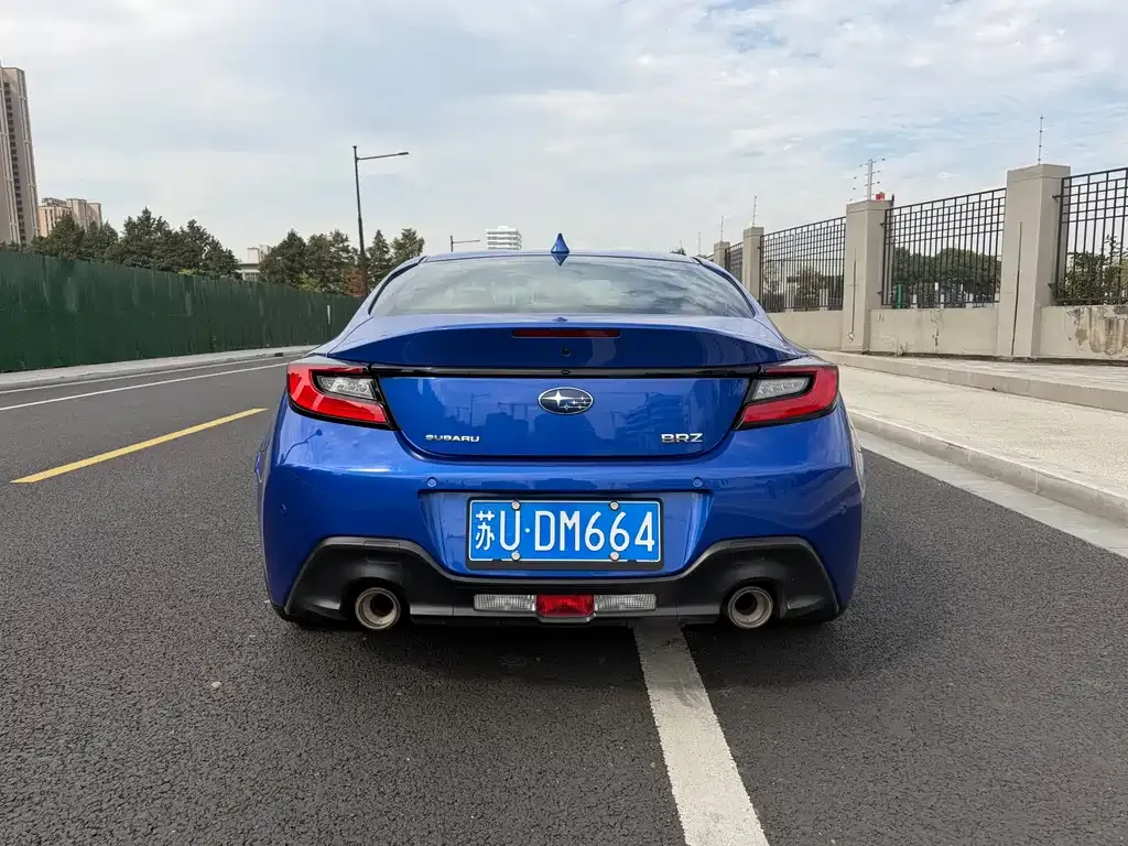 Subaru BRZ 2022 из CN, фото 5