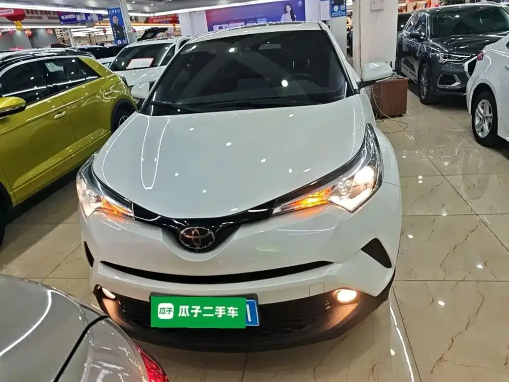 Toyota C-HR — фото 3