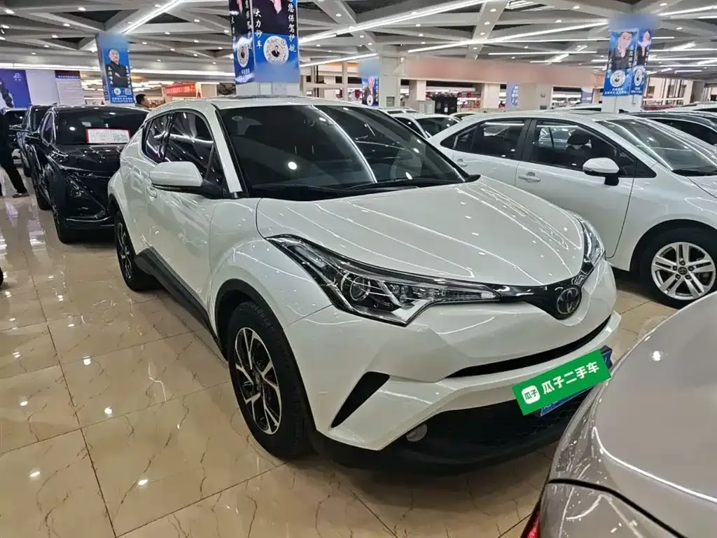 Toyota C-HR — фото 4