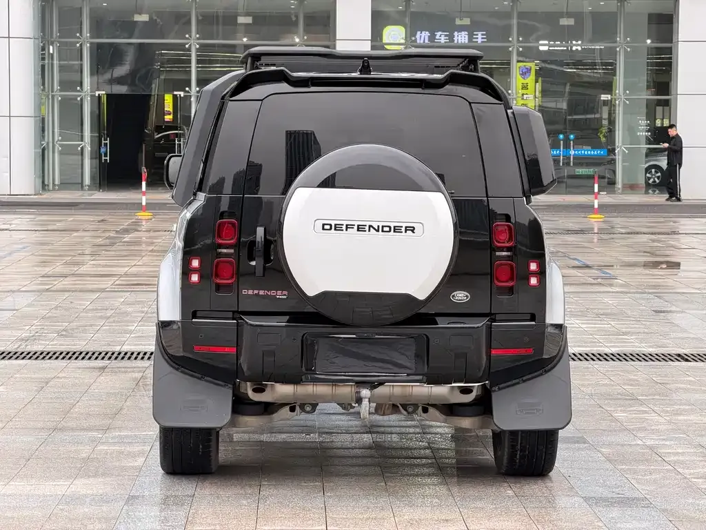 Land Rover Defender — фото 7