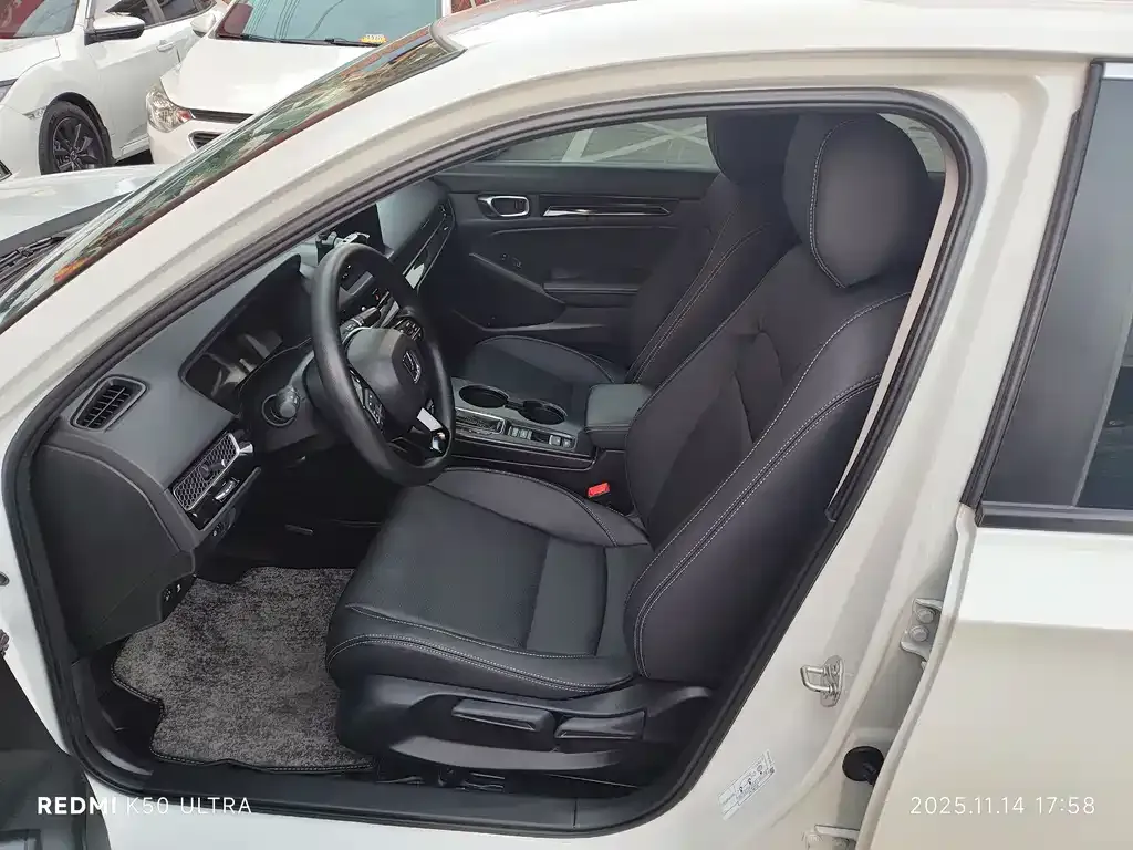 Honda Civic 2023 из CN, фото 8