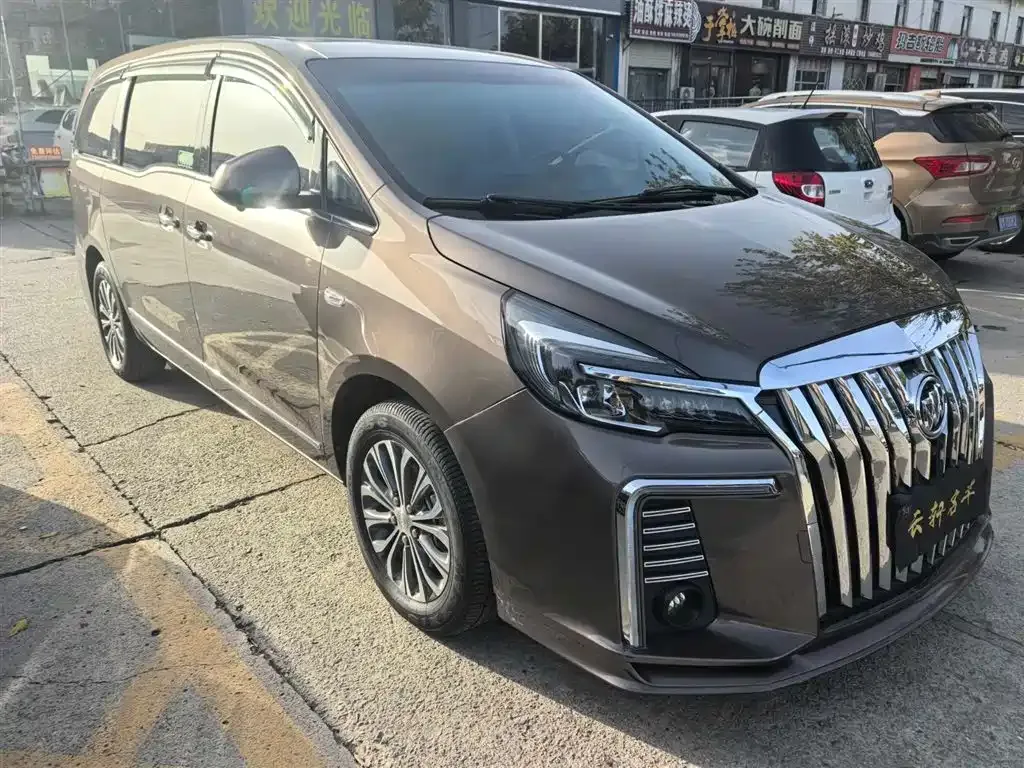 Buick GL8 2022 из CN, фото 3