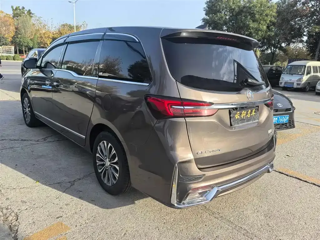 Buick GL8 2022 из CN, фото 5