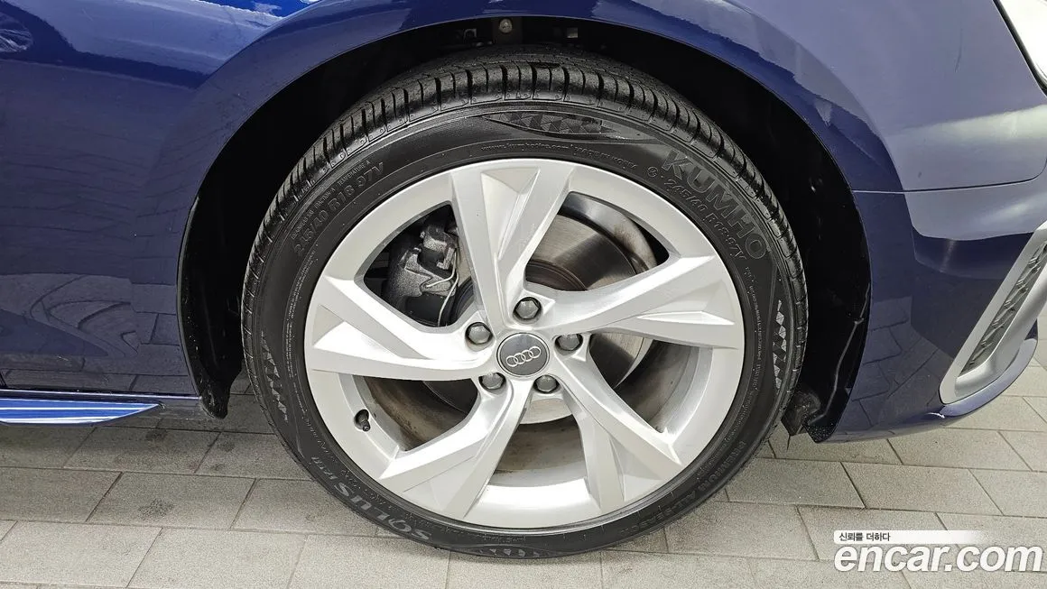 Audi A4 2021 из KR, фото 5