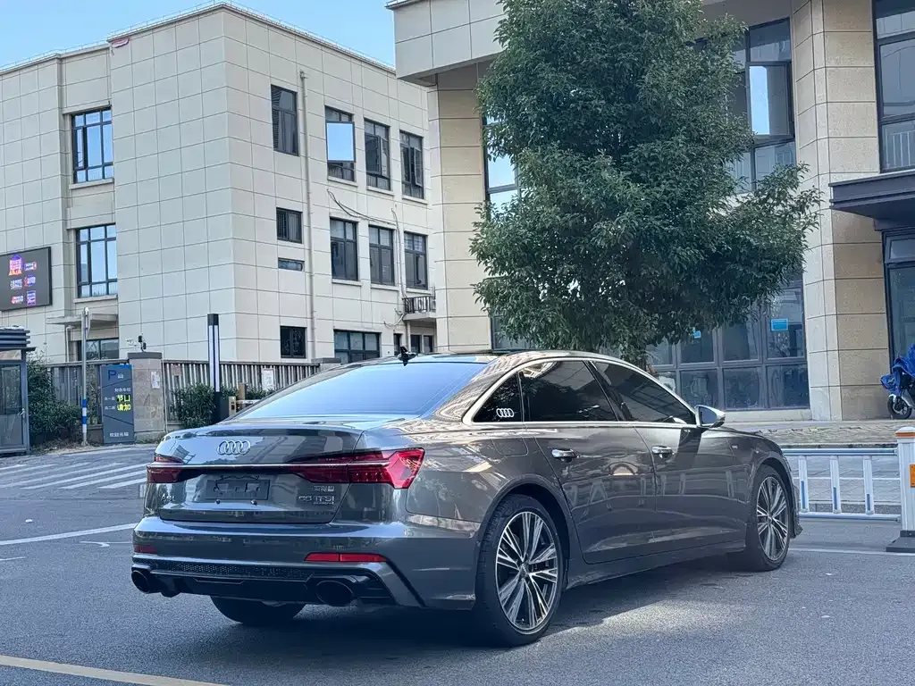 Audi A6L 2021 из CN, фото 4