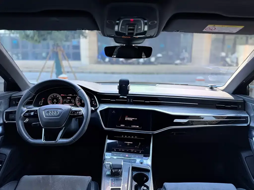 Audi A6L 2021 из CN, фото 8