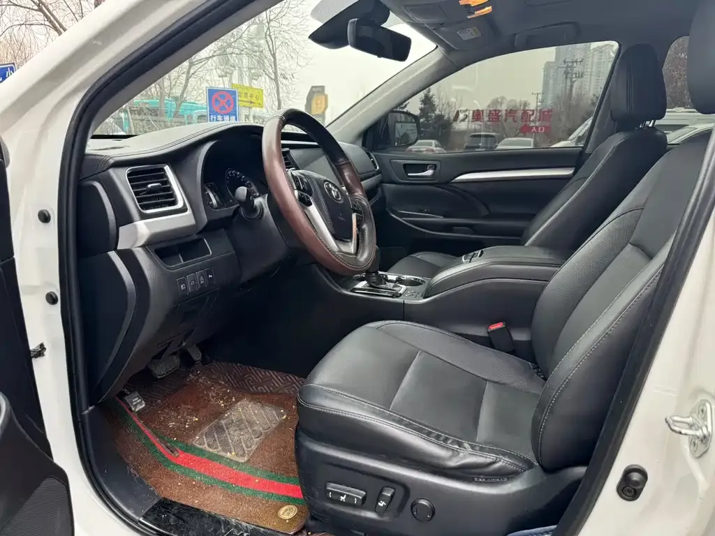 Toyota Highlander 2021 из CN, фото 9