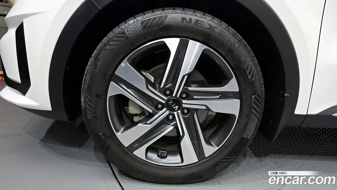 Kia Sorento — фото 5