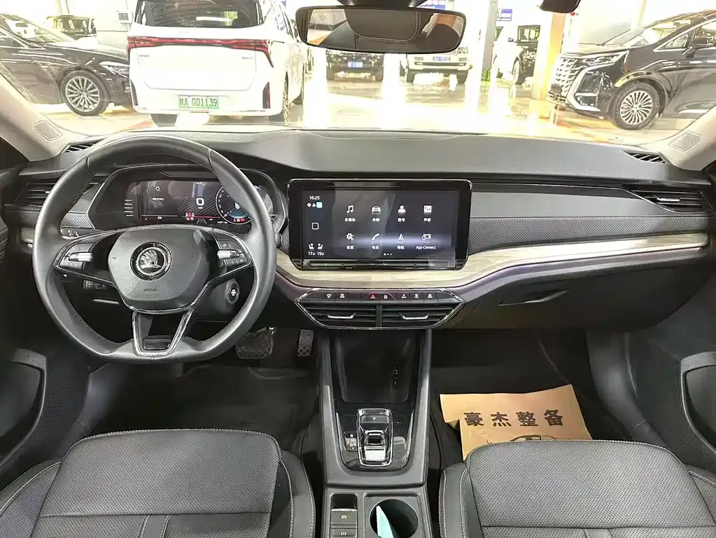 Skoda Octavia 2022 из CN, фото 5