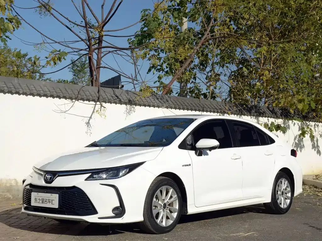 Toyota Corolla 2023 из CN, фото 1