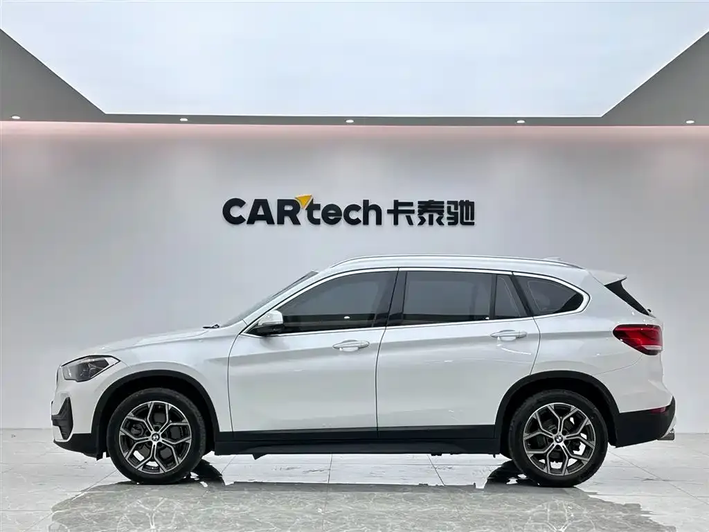 BMW X1 — фото 2