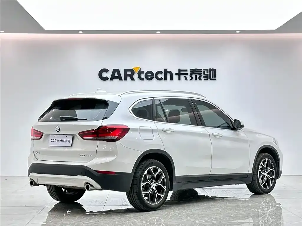 BMW X1 — фото 5