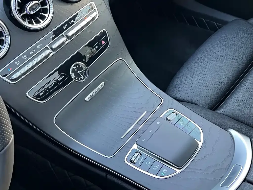 Mercedes-Benz C-Class — фото 10