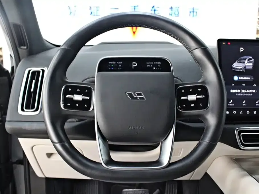 Li Auto L8 2024 из CN, фото 5