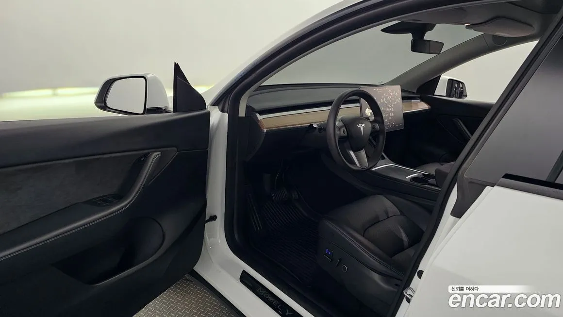 Tesla Model Y 2022 из KR, фото 10