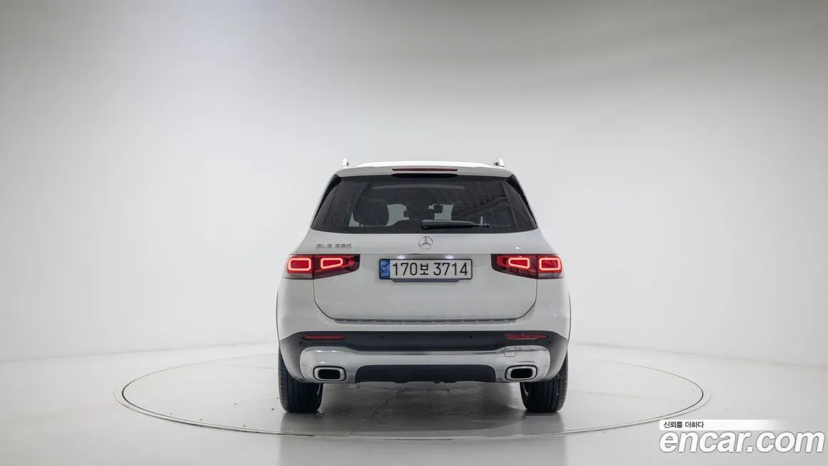Mercedes-Benz GLB-Class — фото 4