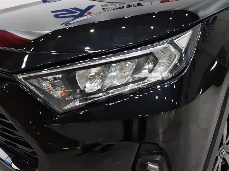 Toyota RAV4 2023 из CN, фото 7