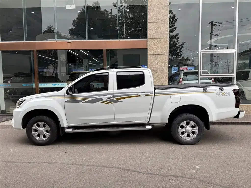 Isuzu RE-MAX 2025 из CN, фото 3
