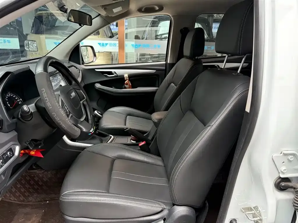 Isuzu RE-MAX 2025 из CN, фото 8
