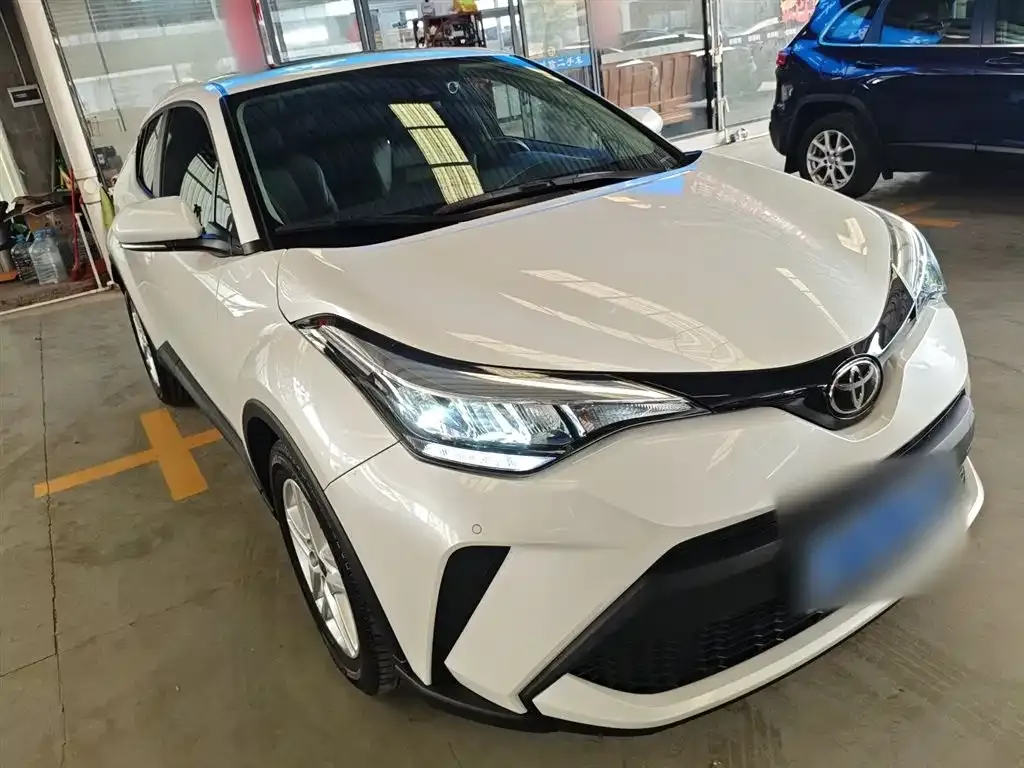 Toyota C-HR — фото 4