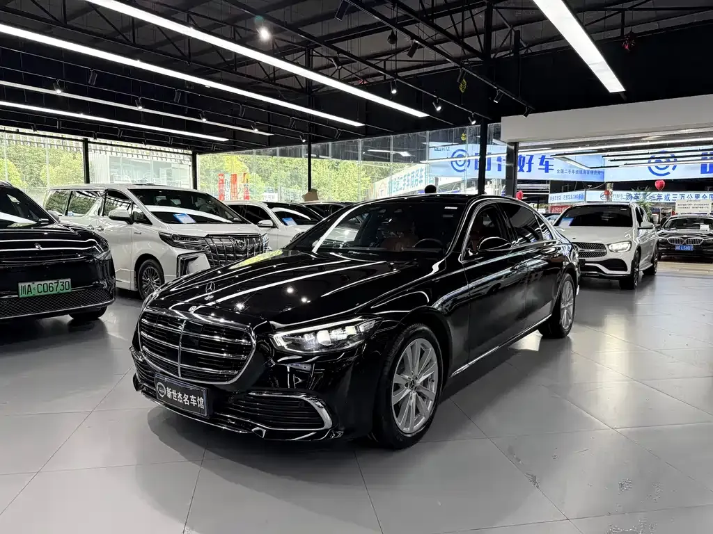 Mercedes-Benz S-Class — фото 1