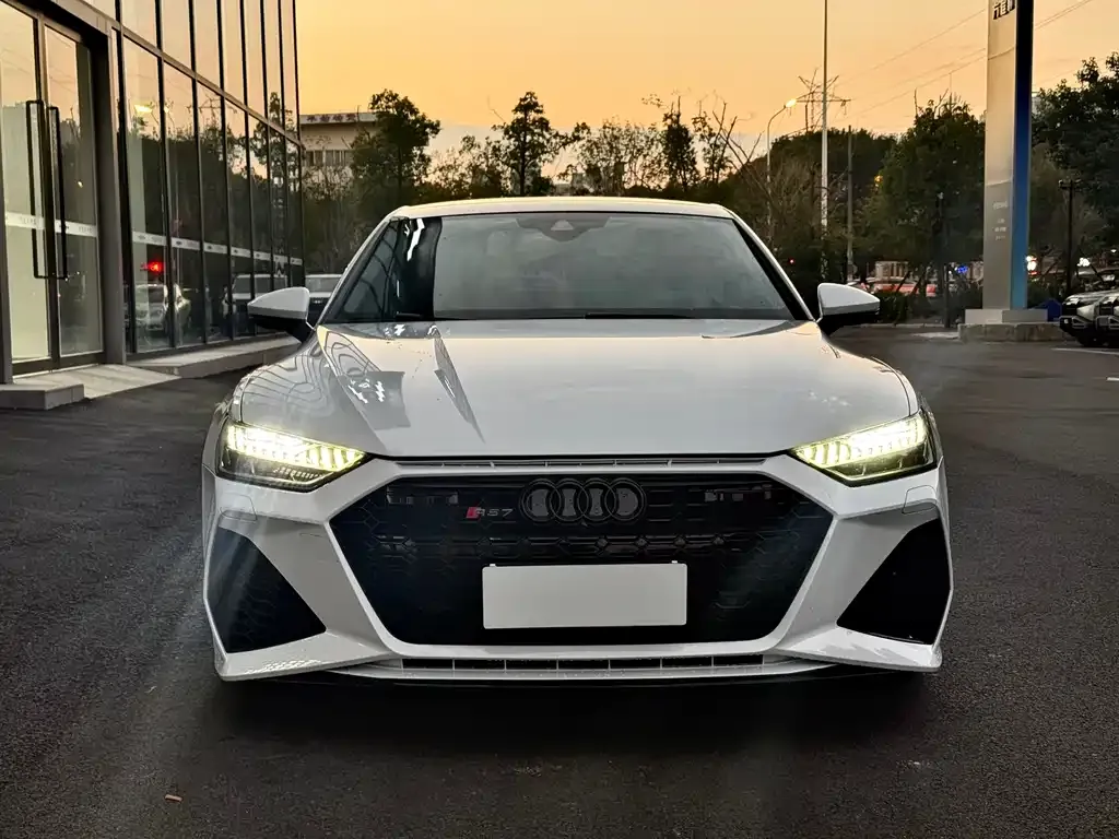 Audi A7 2021 из CN, фото 2