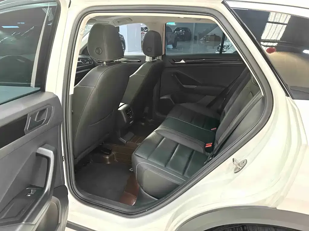 Volkswagen T-Roc 2022 из CN, фото 9