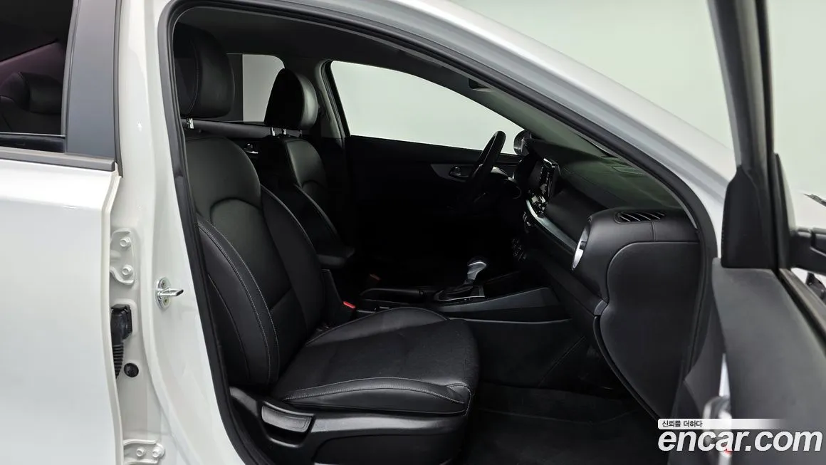 Kia K3 2022 из KR, фото 10