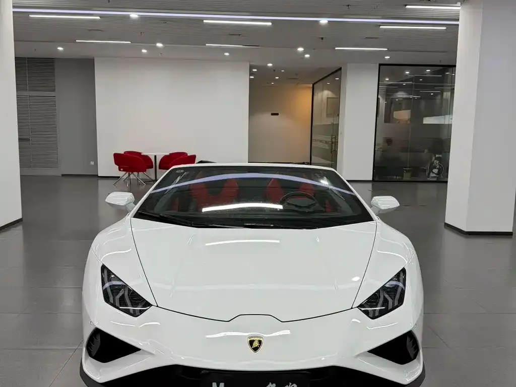 Lamborghini Huracan — фото 1