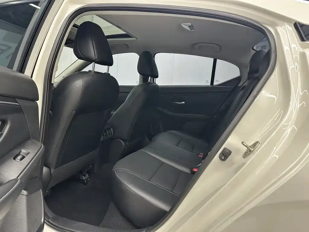 Nissan Sylphy 2022 из CN, фото 5