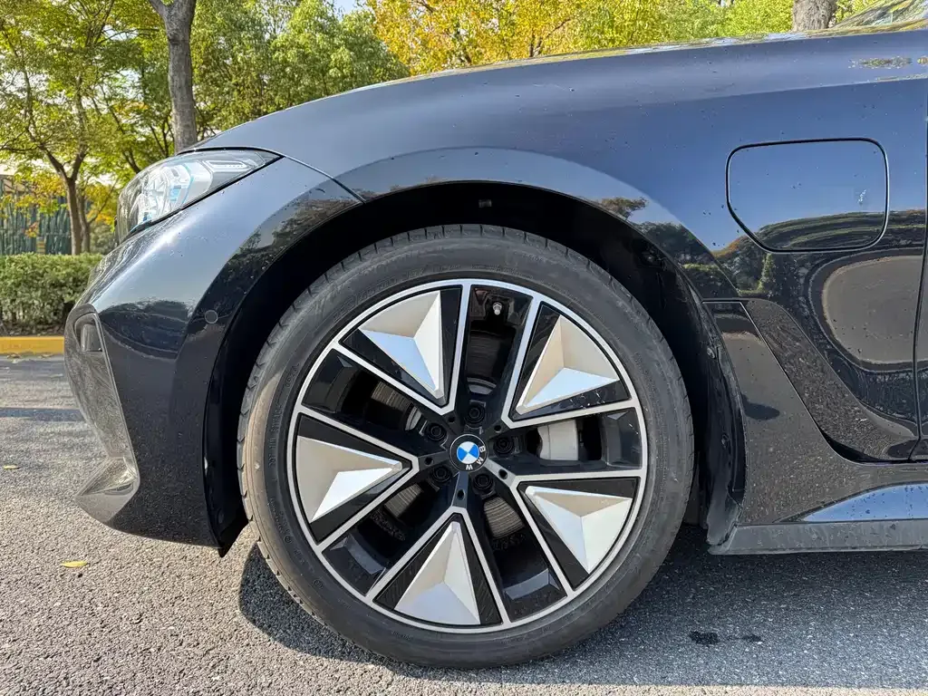 BMW i3 2024 из CN, фото 3