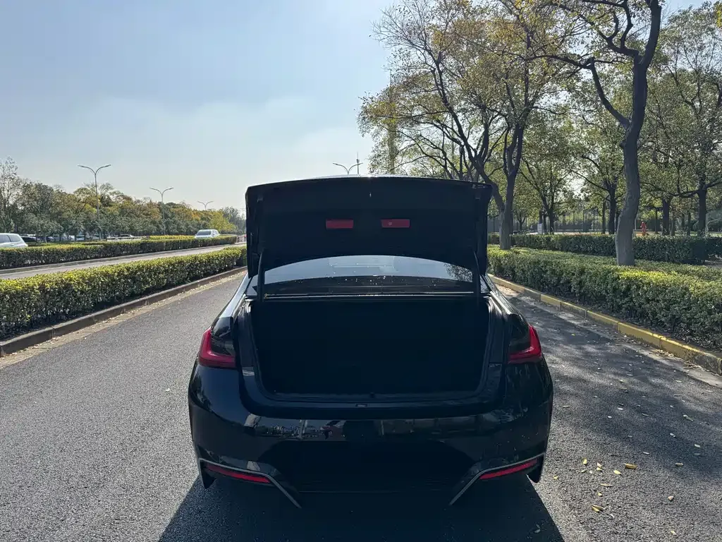 BMW i3 2024 из CN, фото 7