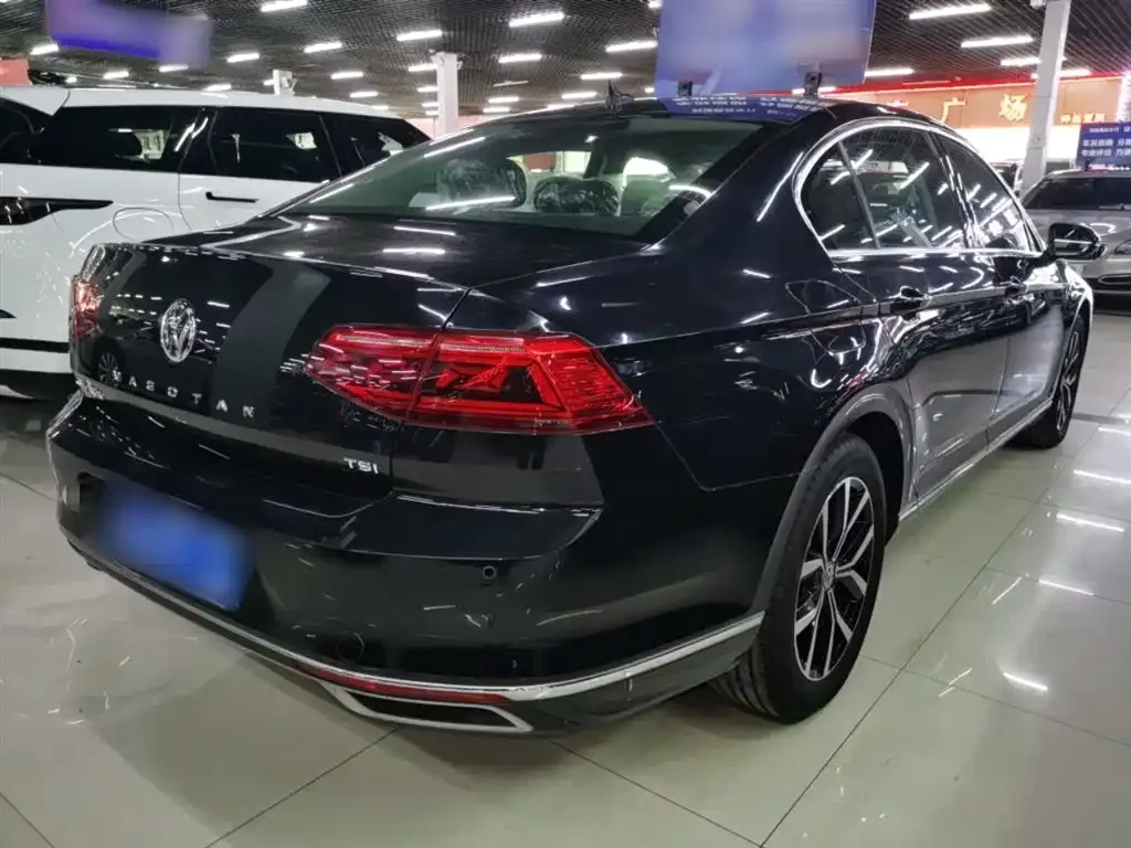 Volkswagen Magotan 2024 из CN, фото 7