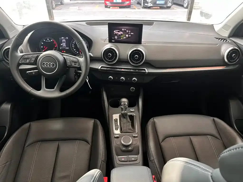 Audi Q2L 2022 из CN, фото 5